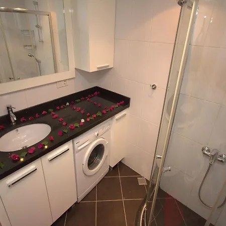 1 Bedroom At The Famous Cleopatra Beach 아파트 알란야