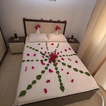 1 Bedroom At The Famous Cleopatra Beach Appartement Alanya